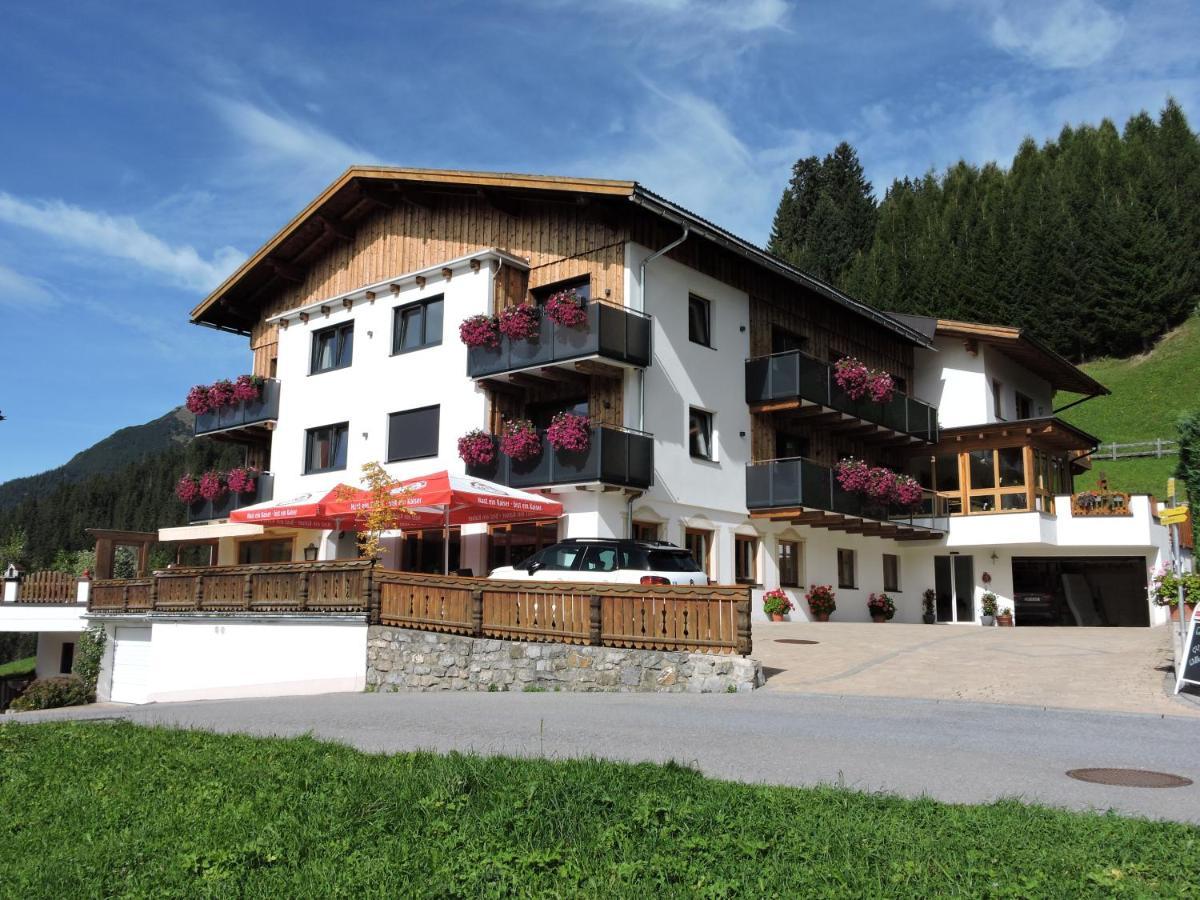 Gasthof Bergblick Berwang Exterior foto